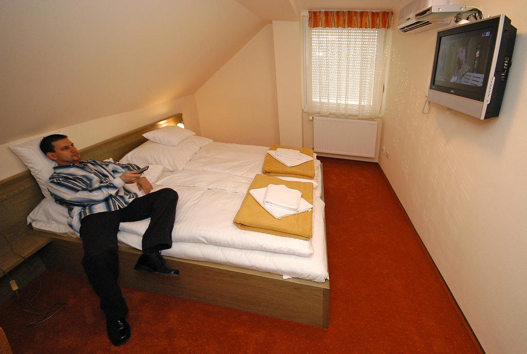 Hotel Bavaria Abda Cameră foto