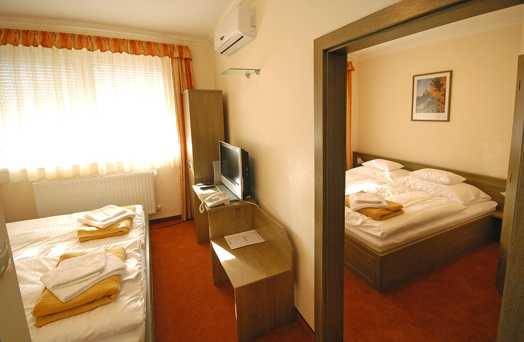 Hotel Bavaria Abda Cameră foto